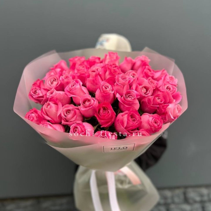 Роза малиновая в Саранске