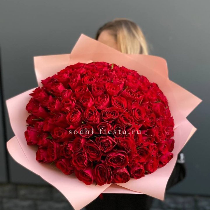 101 роза мадам ред в Саранске