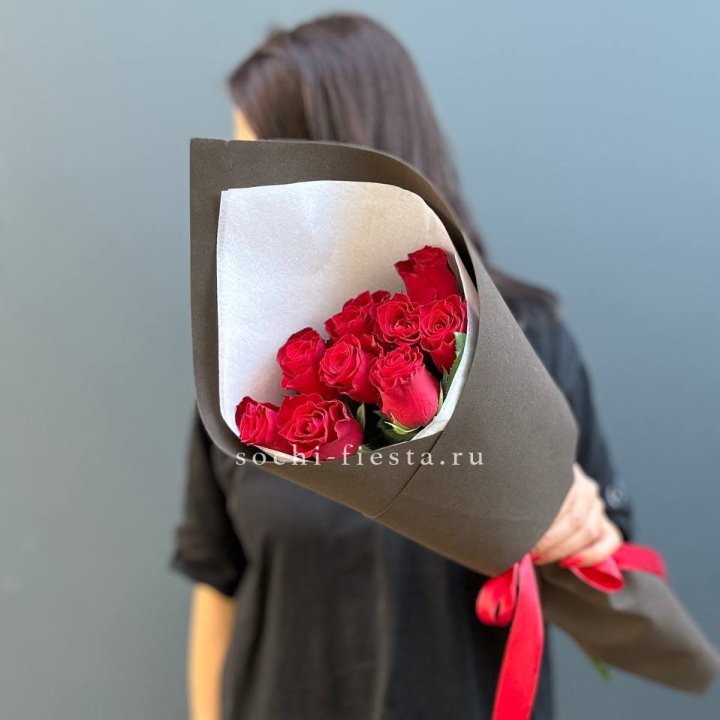 9 красных роз в фоамиране в Саранске