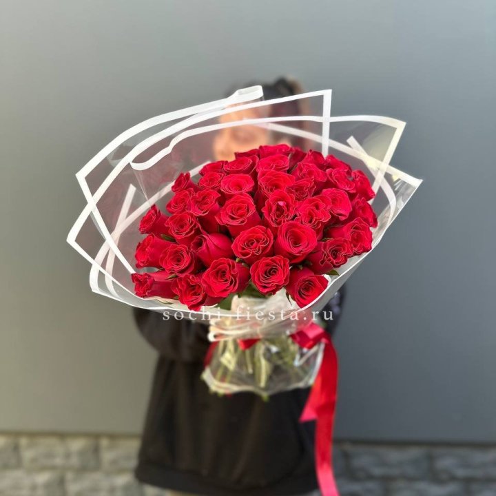 31 красная роза в Саранске