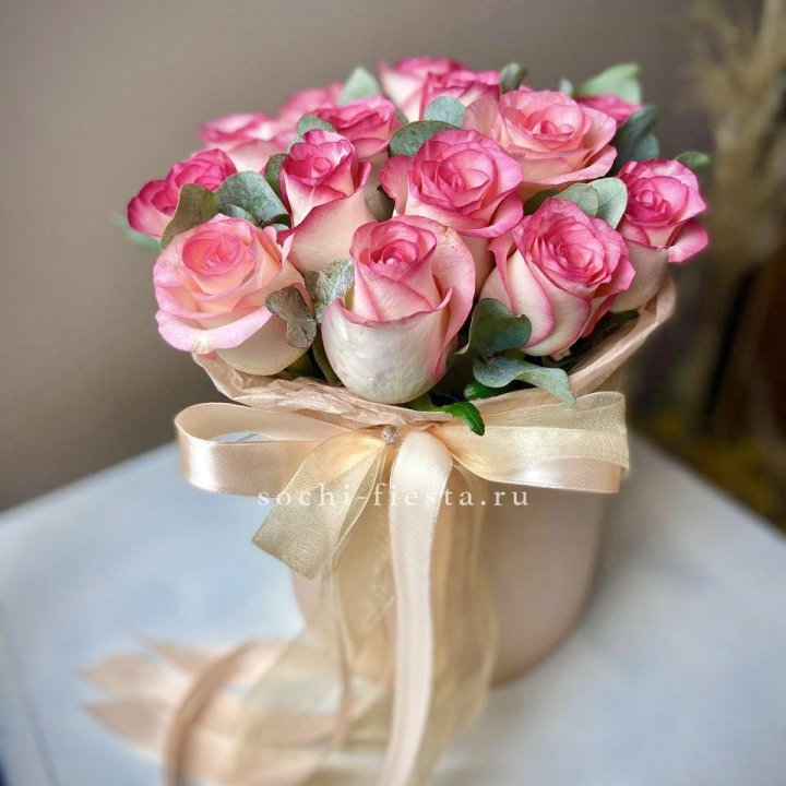 19 Роз Джумилия в коробке в Саранске