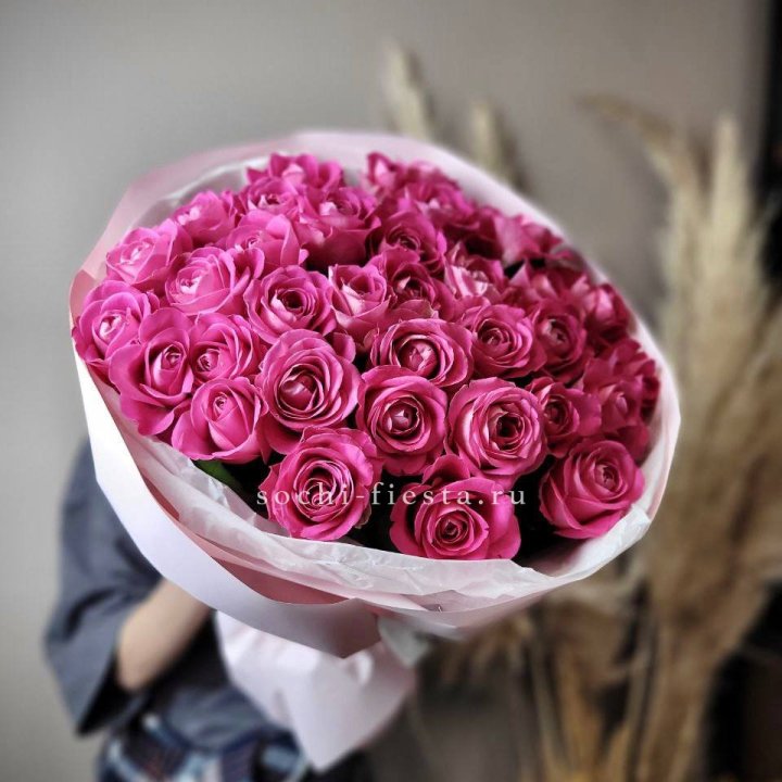 35 розовых роз  в Саранске