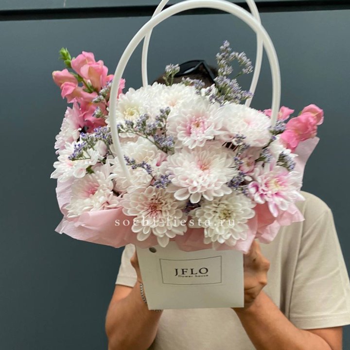 Сумочка из стойких цветов  в Саранске