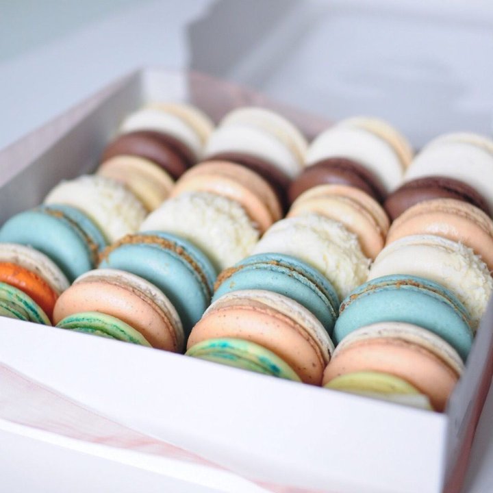 Коробка макаронс 25 шт. в Саранске