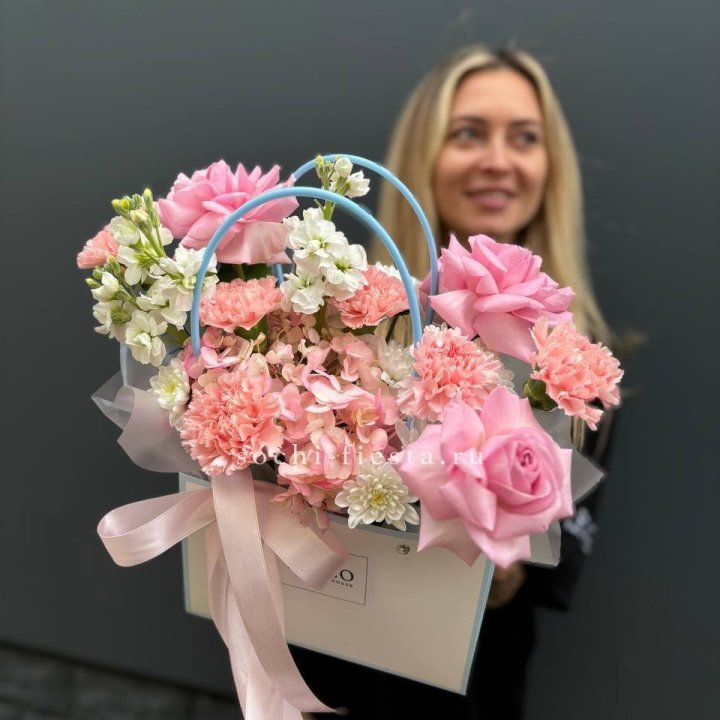 Сумочка "Бал цветов" в Саранске