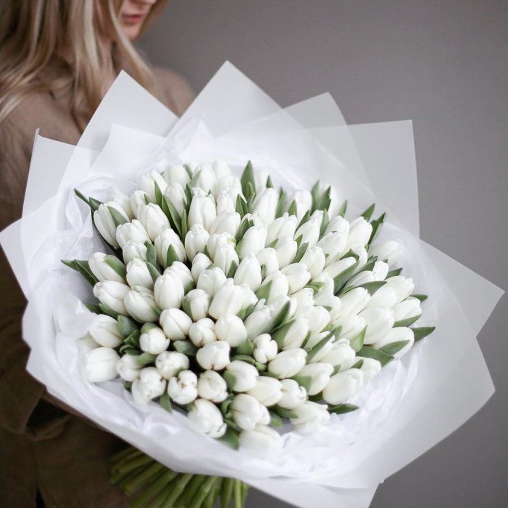 101 белый тюльпан в Саранске