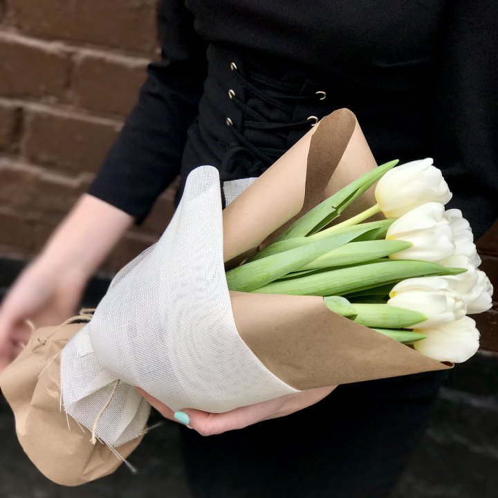 Букет белых тюльпанов в Саранске