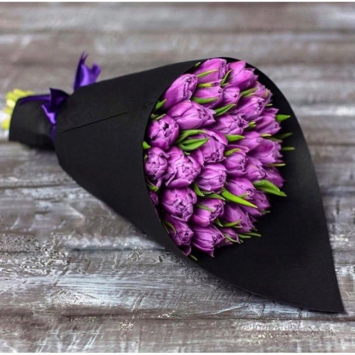 Пионовидные тюльпаны блэк в Саранске